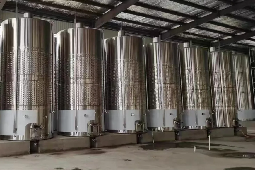 Wine Fermentation Tank