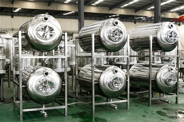 Bright-Tank-Brewery-Equipment2